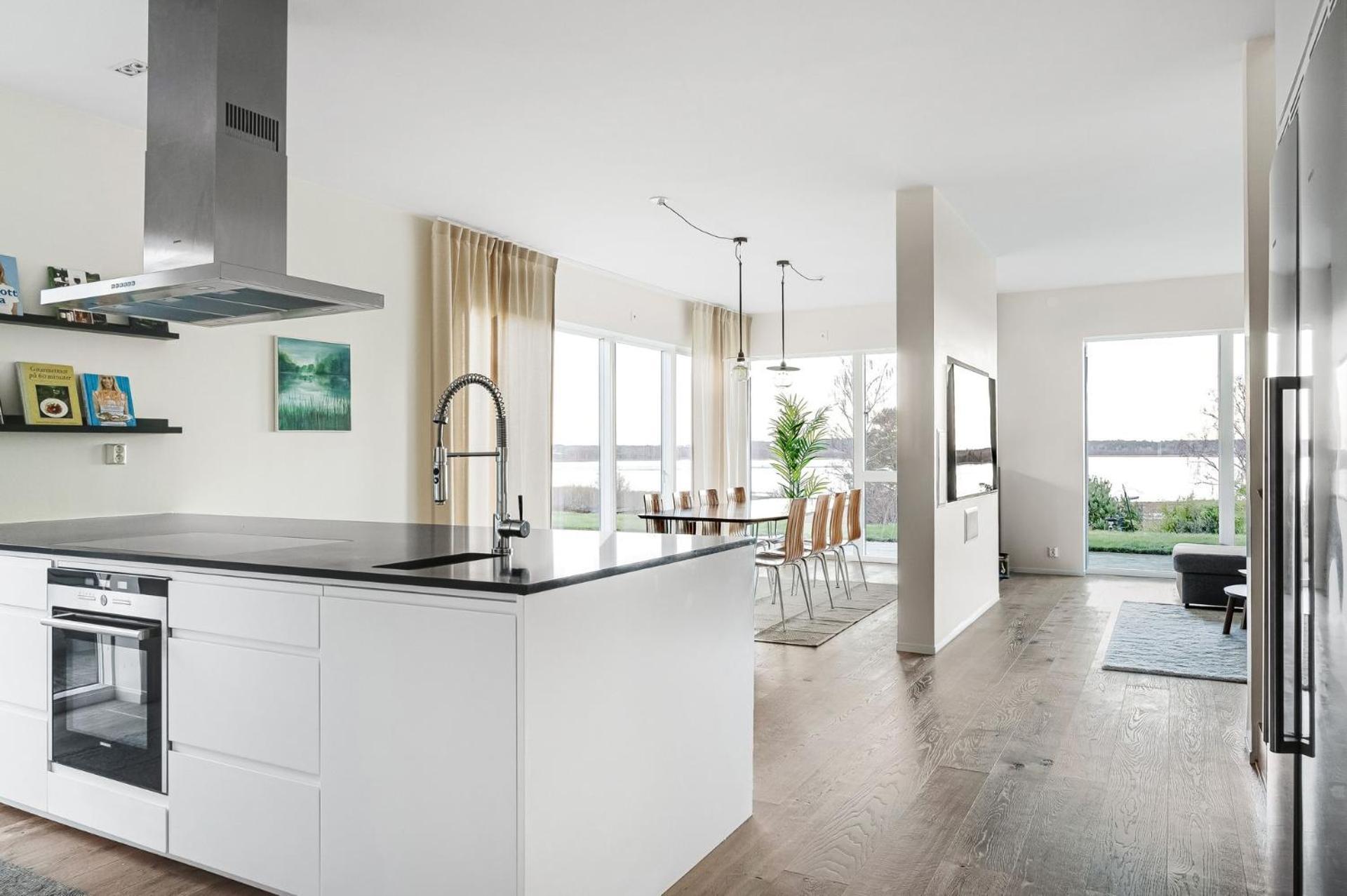 Guestly Homes - 4Br Serene Villa With Garden 尼雪平 外观 照片
